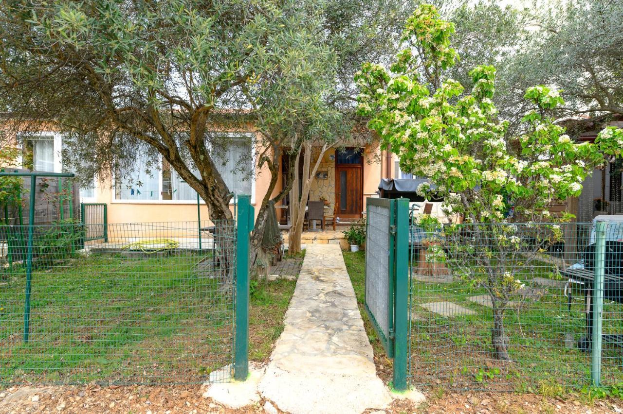 Ivana , Affordable On A Great Location Apartman *